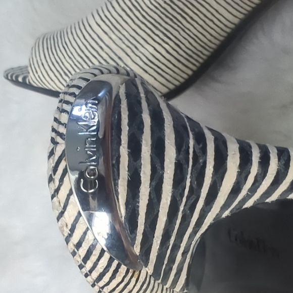 CALVIN KLEIN Marisa Zebra Print Open Toe Heel Mules - Picture 10 of 10
